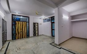 Super Hotel O Rajbanshi Nagar